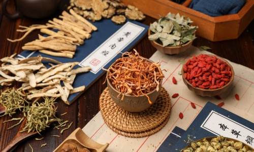 喝妇科中药的禁忌与注意事项-喝妇科中药会上火吗网 - 妇科病吃中药会不会排出东西,妇科病吃中药会不会排出东西